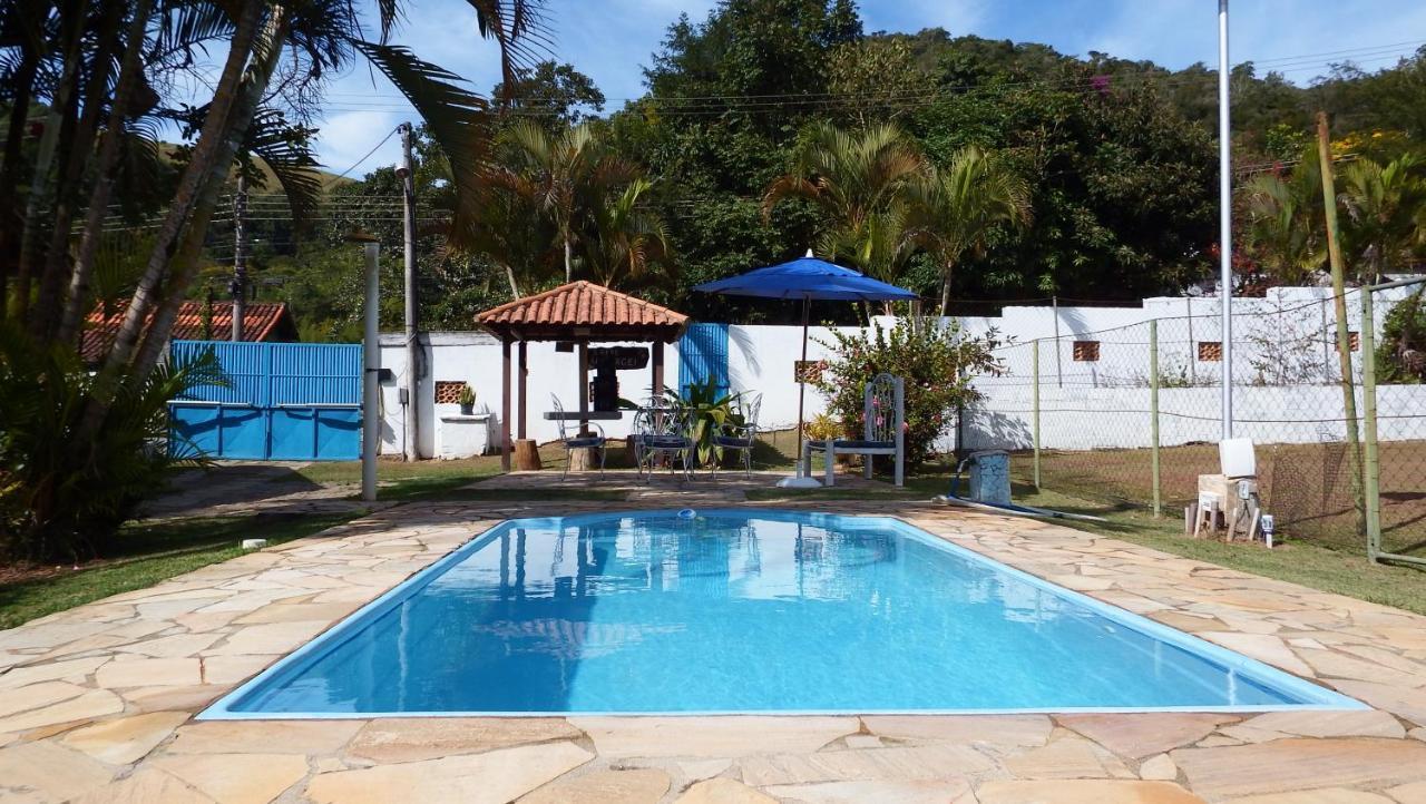 Casa Agradavel Com Piscina. Villa Miguel Pereira Bagian luar foto